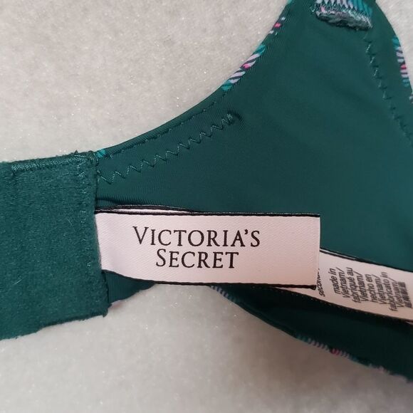 VICTORIA'S Secret Lightly Lined Wireless T-shirt Bra Green Pink Plaid Spell Out - Picture 8 of 12